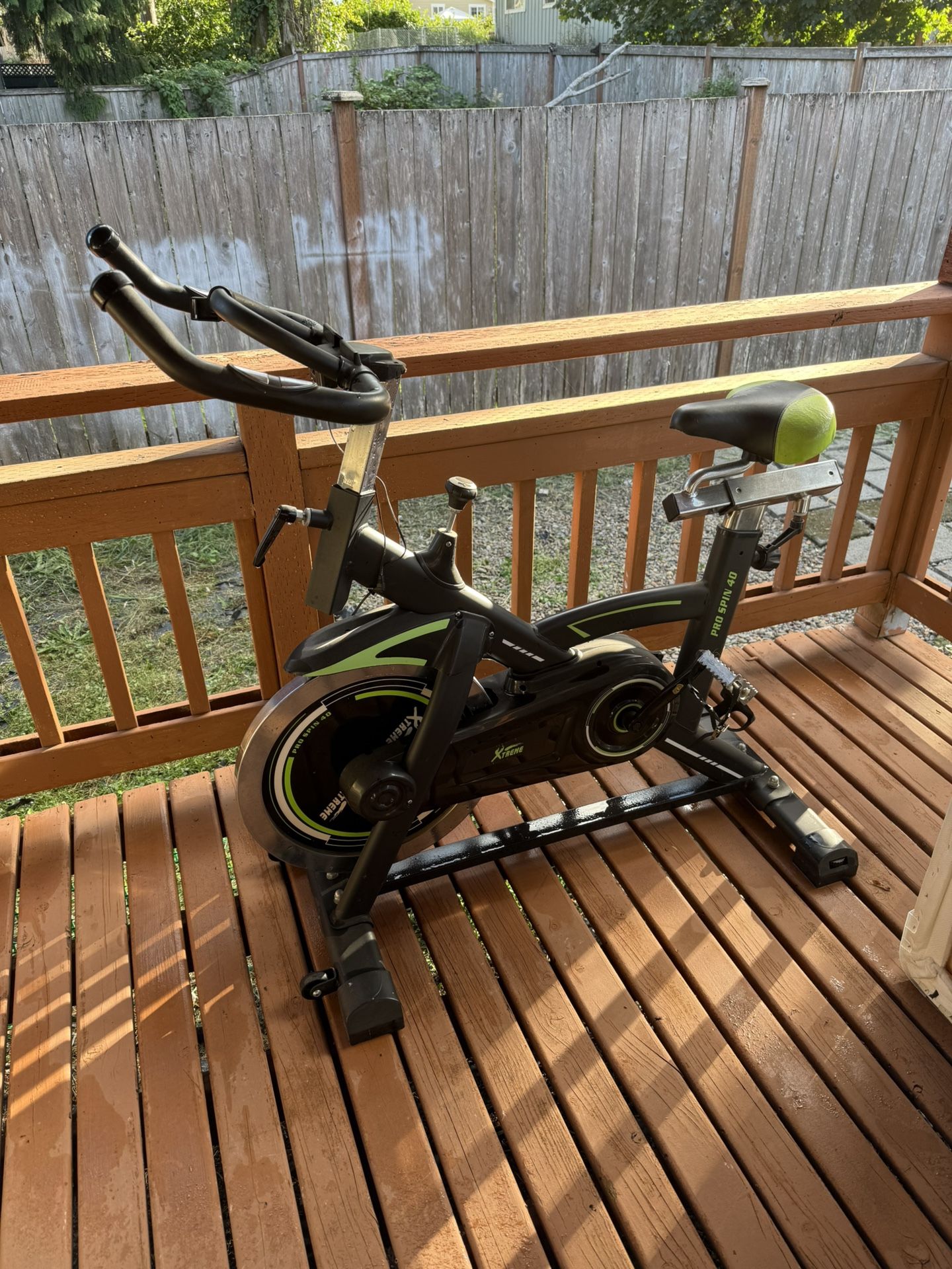 Xtreme Pro 40LB Flywheel Indoor Cycling Exercise Bike
