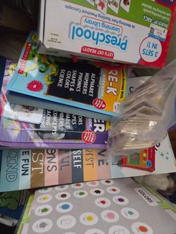 FREE Preschool Learning Books and number/letter puzzle pairs