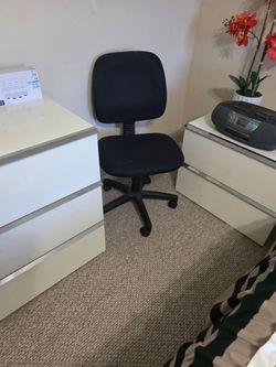 Black Fabric Office Chair with Wheels