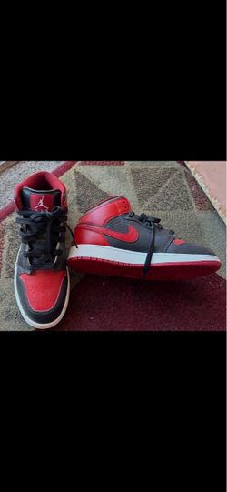 Air Jordan 1 Mid Black Red Sneakers