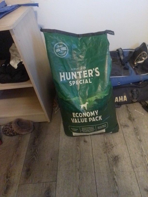 Hunters Special (Dry Dog Food)