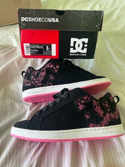 DC Court Graffik black / Pink size 8.5 women’s shoe
