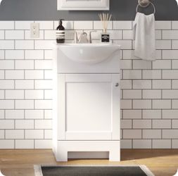 Euro 18-in True White Single Sink Bathroom Vanity with White Cultured Marble Top (Fully Assembled)