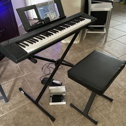 Yamaha Electric Keyboard (Piano)