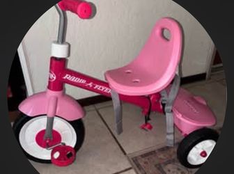 Pink radio flyer bike
