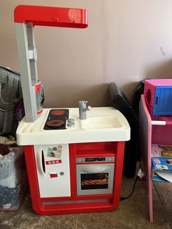 Toy Kitchen