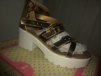 $10 Or Best Offer (Not Used) . Size 8.5