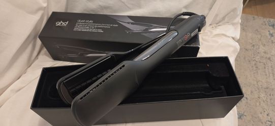 Brand New ghd Duet Style - 2-in-1 Flat Iron Hair Straightener + Hair Dryer in One Tool