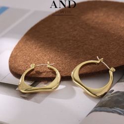 E7- Minimalist Round Hollow Hoop Earrings Gold!  