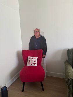 Red PinUp style chair