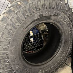 285/75R16 Used Tire