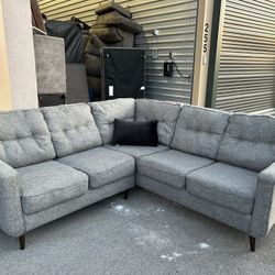 Sectional Couch 