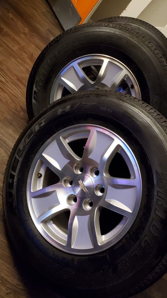 17" chevy 6 lug wheels (silver and black sets)