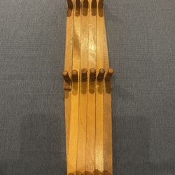Vintage Expandable Wooden Accordion Peg Rack . 16 Pegs 