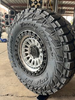 Rines 17 Lock en llantas 35 AMP para sierra y Tacoma🔥