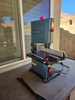 Benchtop bandsaw from Harbor Freight