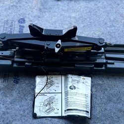 92-98 OBS Chevy GMC Spare Tire Scissor Jack Tool Kit Storage Bracket SET SUV GM