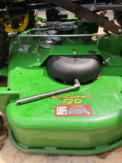 John Deere AutoConnect 72D 72-Inch Mid-Mount Mower Deck Used