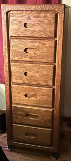 Lingerie tall Dresser $60