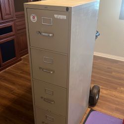 4 Drawer File Cabinet