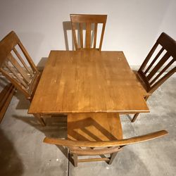 Table with chairs 