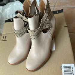 Beige Ankle Boots Size 10