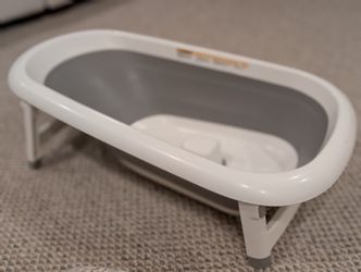 OXO Tot Splash & Store Tub