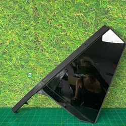 16-22 BMW X1 F48 Rear Left Driver Side Door Corner Window Glass OEM