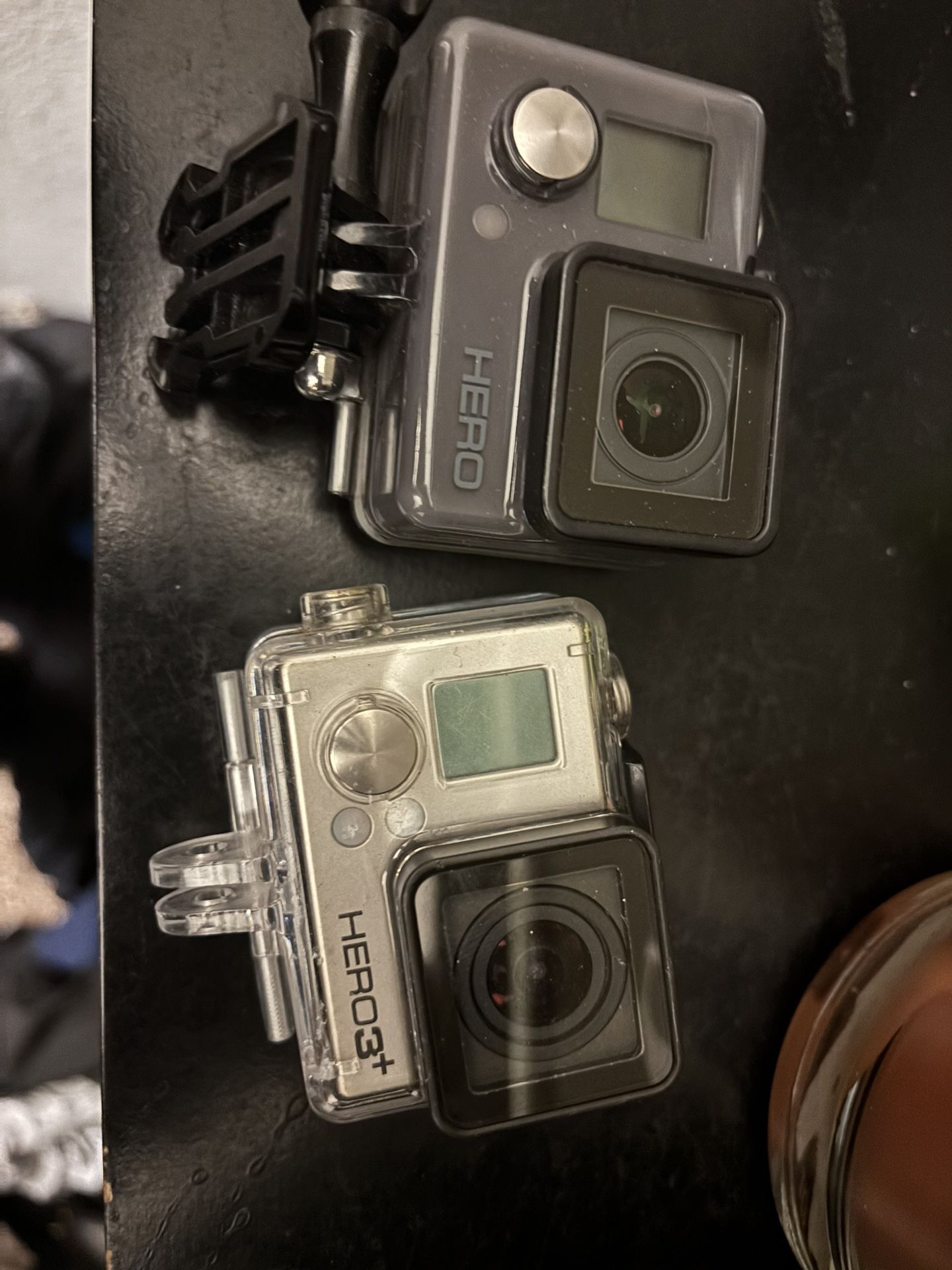 2 GoPros