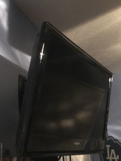 24 inch Insignia TV
