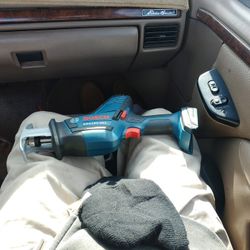 Bosch 18 Volt Sawzal