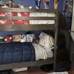 Twin  Bunk bed