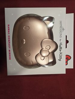 Hello Kitty Mirror