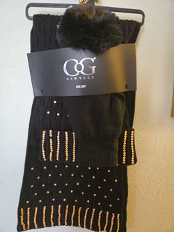  3 PZ BUFANDA , GORRO Y GUANTES . BRAND NEW .  GREAT  FOR VALENTIN DAY .