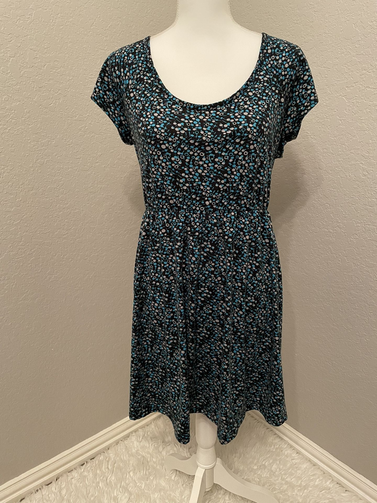 Semi-open back dress