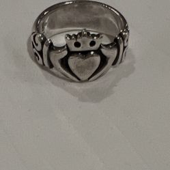 James Avery Claddagh Ring 
