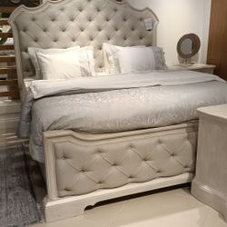 Ashley Furniture Arlendyne Panel Bedroom Set, White
Ashley Furniture$10 Down Payment And Financing Available