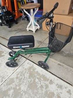 KneeRover Knee Scooter with Basket