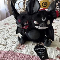 Kill star kreeptures / Batomy plushie!