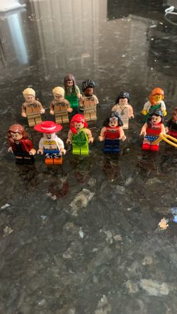 Authentic Mini Figures  65 OBO