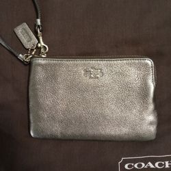 Small Ladies Wristlet Coach