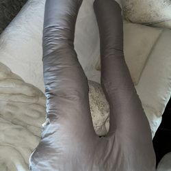 Pregnancy Pillow