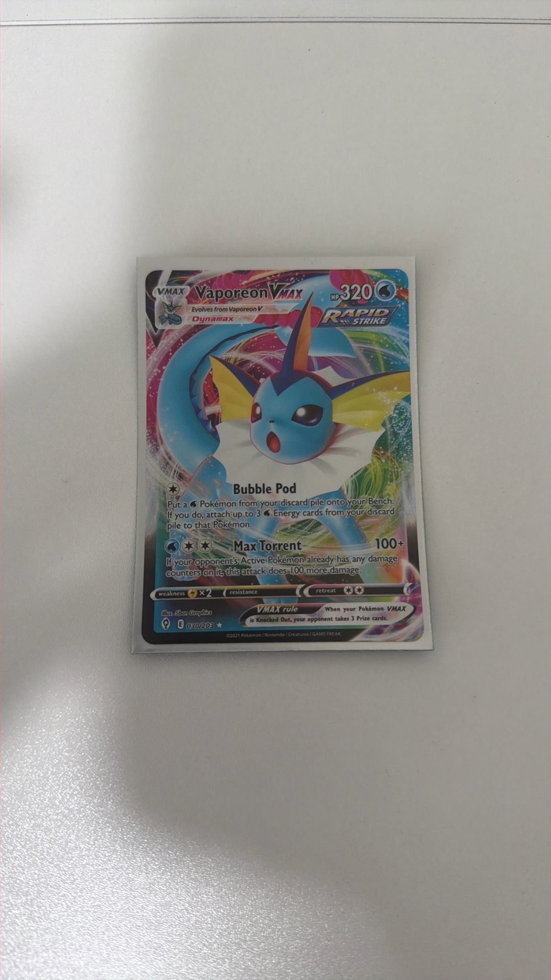 Pokemon Vaporeon VMAX