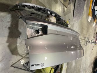 2021-2026 Volkswagen ID.4 tailgate (liftgate)