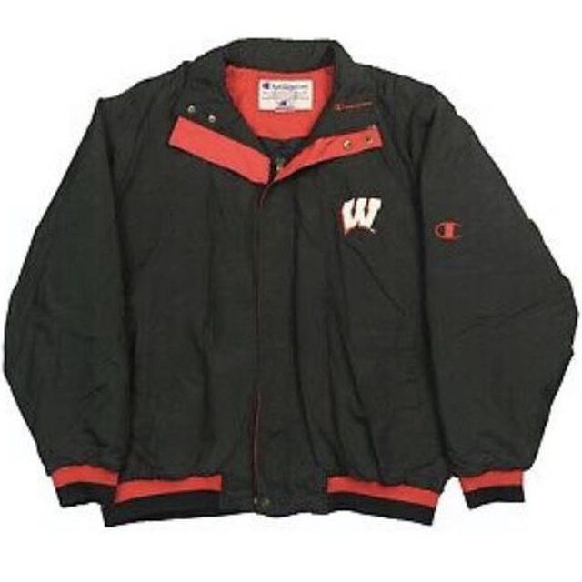 WISCONSIN Badgers winter coat large Champion brand Authentic. Vintage