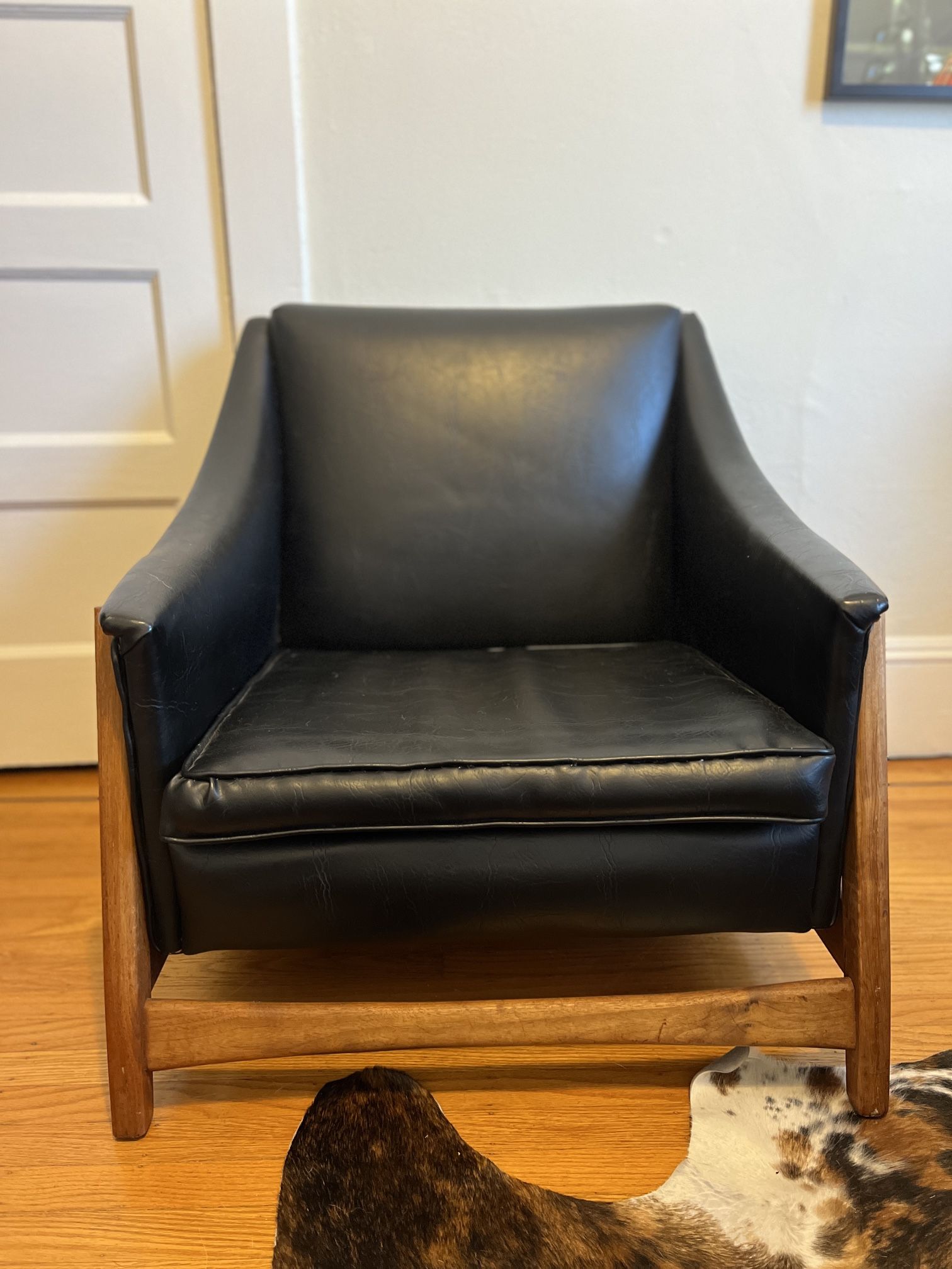 Vintage Mid Century Modern Paoli Lounge Chair