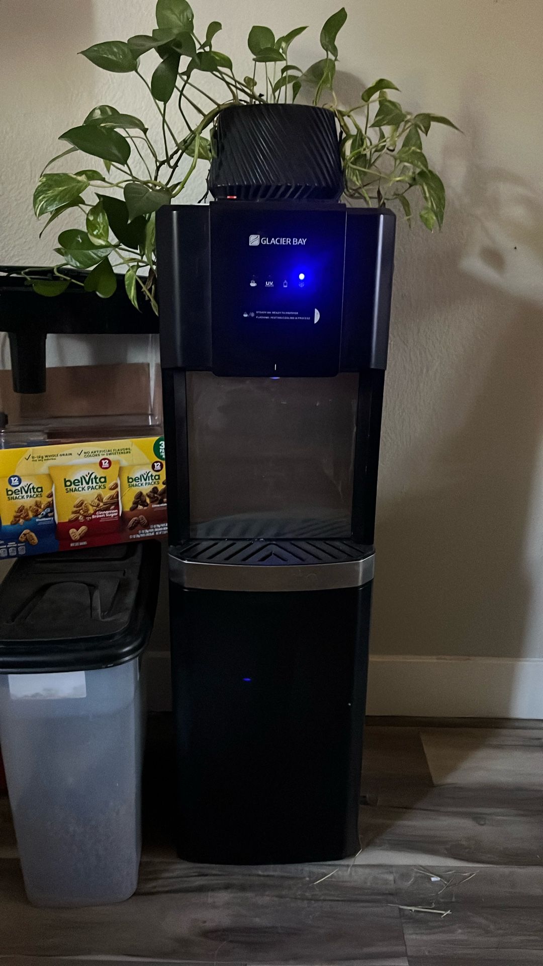 water dispenser + 2 bottles