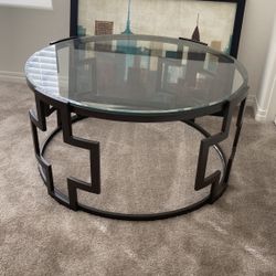 Center Table / Mesa de Centro