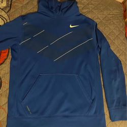 Nike Therma Fit Hoodie 