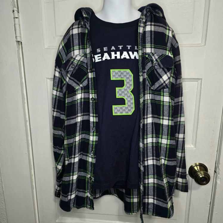 Seattle Seahawks #3 Wilson Youth T-Shirt (M) + Plaid Flannel Jacket (L)